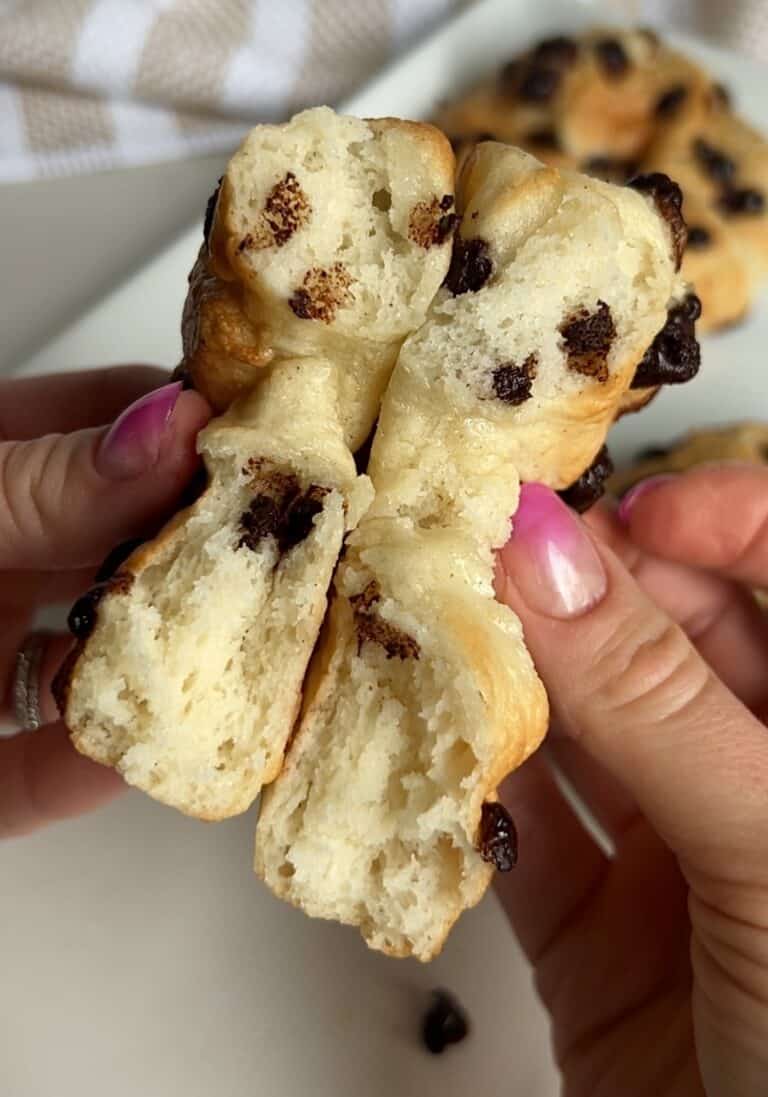 3 Ingredient Chocolate Chip Bagels