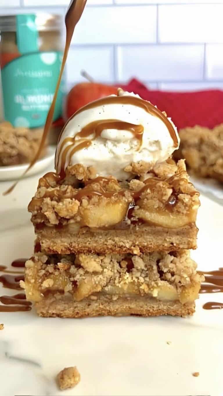 Paleo Apple Crumble Bars