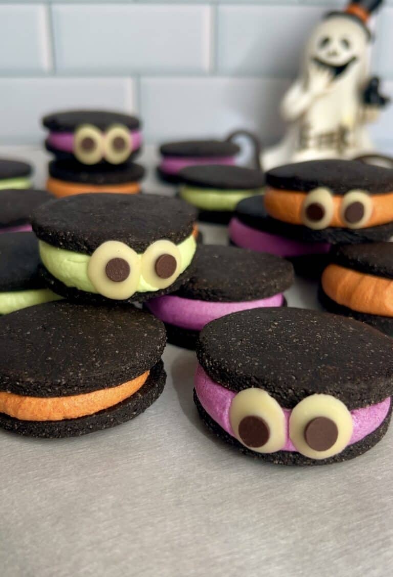 Homemade Dye-Free Halloween Oreos